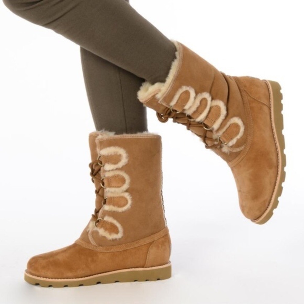 Vintage UGG Uggs Rommy Sheepskin Fur Boho Boots Size 5